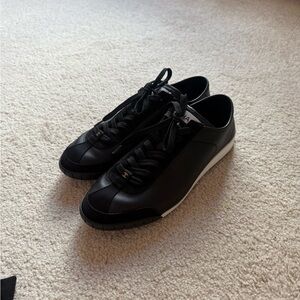 Chanel women 2024 leather sneakers